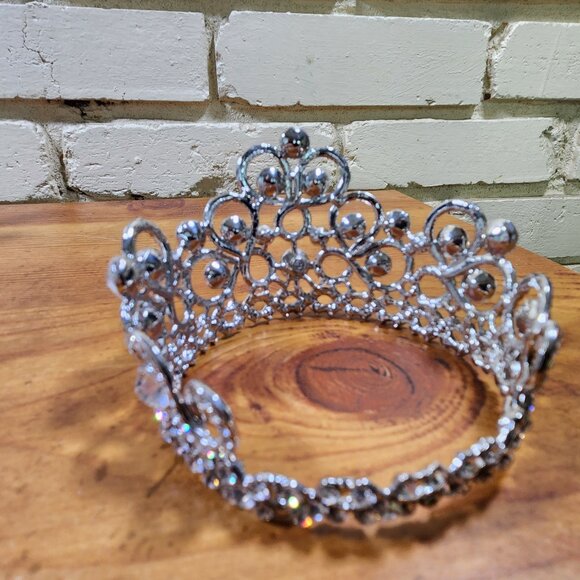 New Womens/Girls Small Rhinestoned Princess Crown - Picture 5 of 6